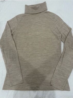 Carolina Herrera Light Beige Lightweight Turtleneck Sweater